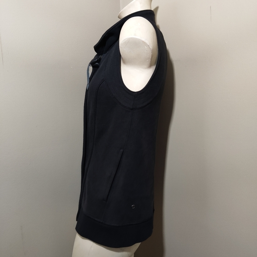Lululemon Black Fleece Versa Vest Size 6 - Picture 4 of 10